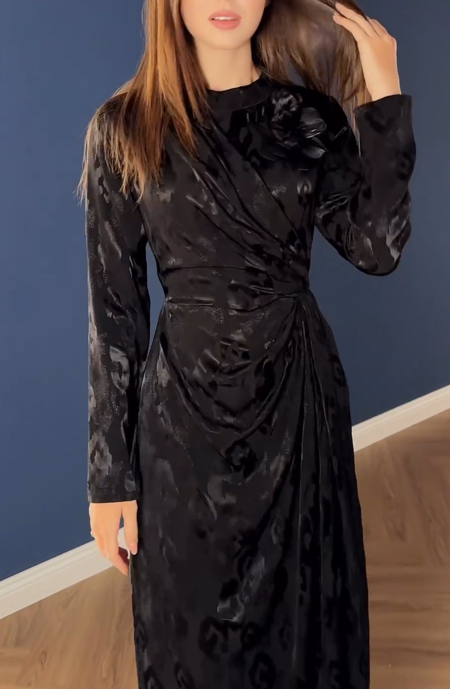 Black Long Sleeve Elegant Dress