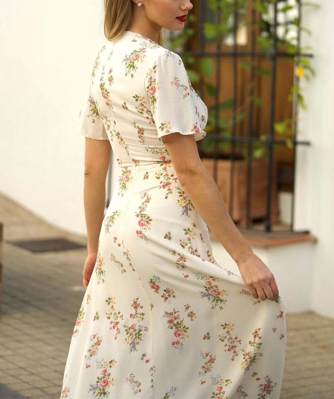 Floral V-neck maxi dress