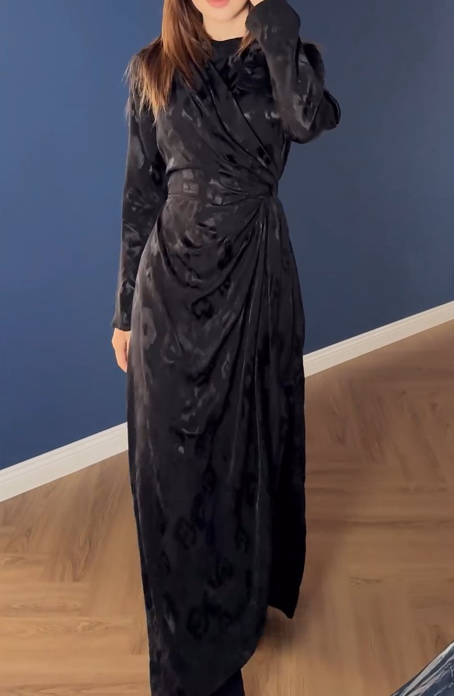 Black Long Sleeve Elegant Dress