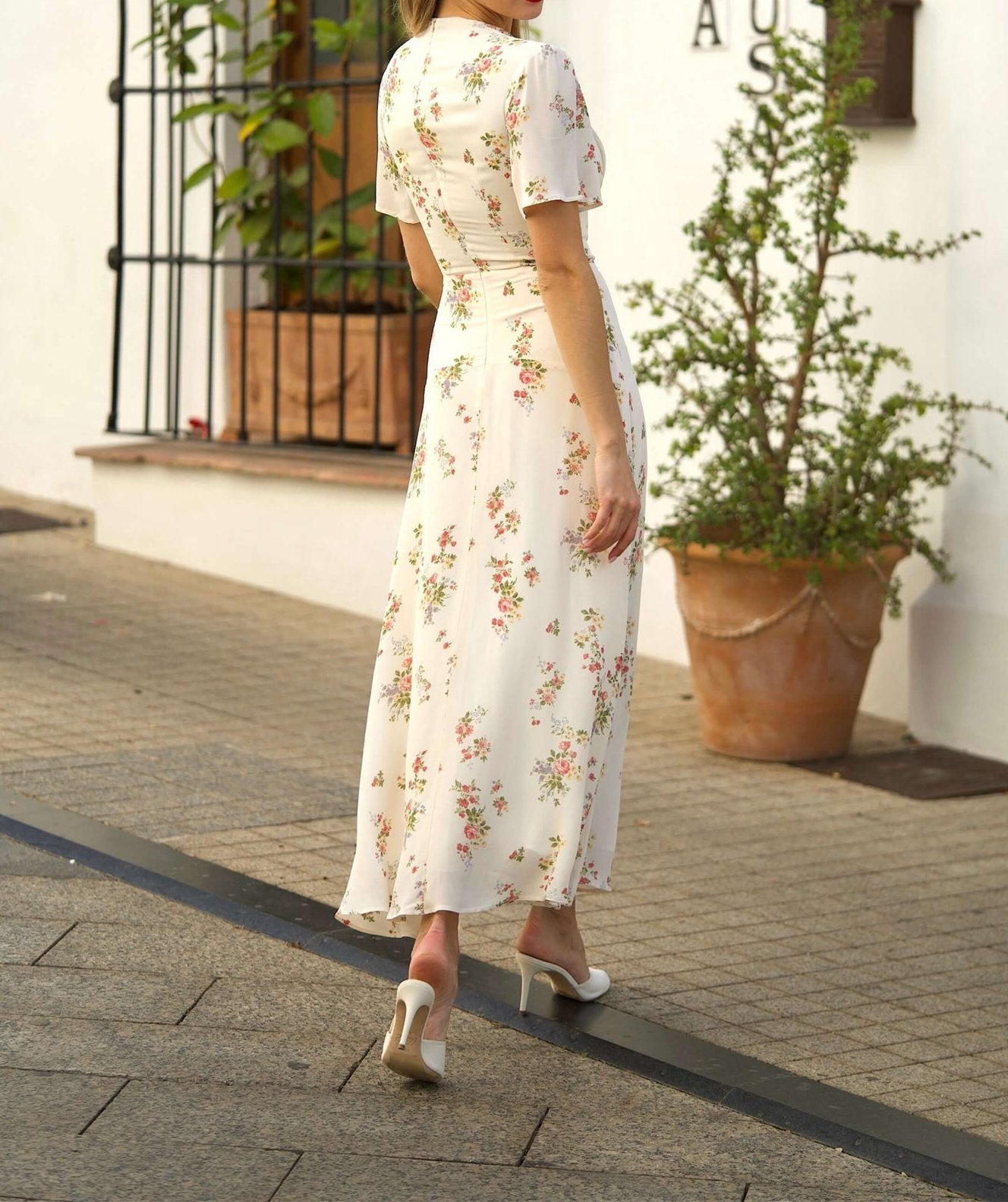 Floral V-neck maxi dress