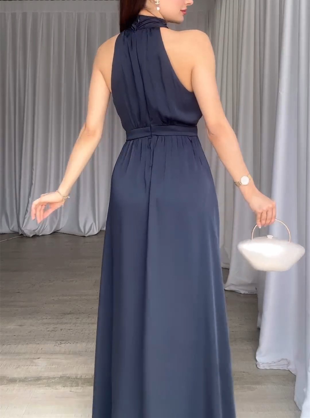 Elegant Sleeveless Waistless Maxi Dress