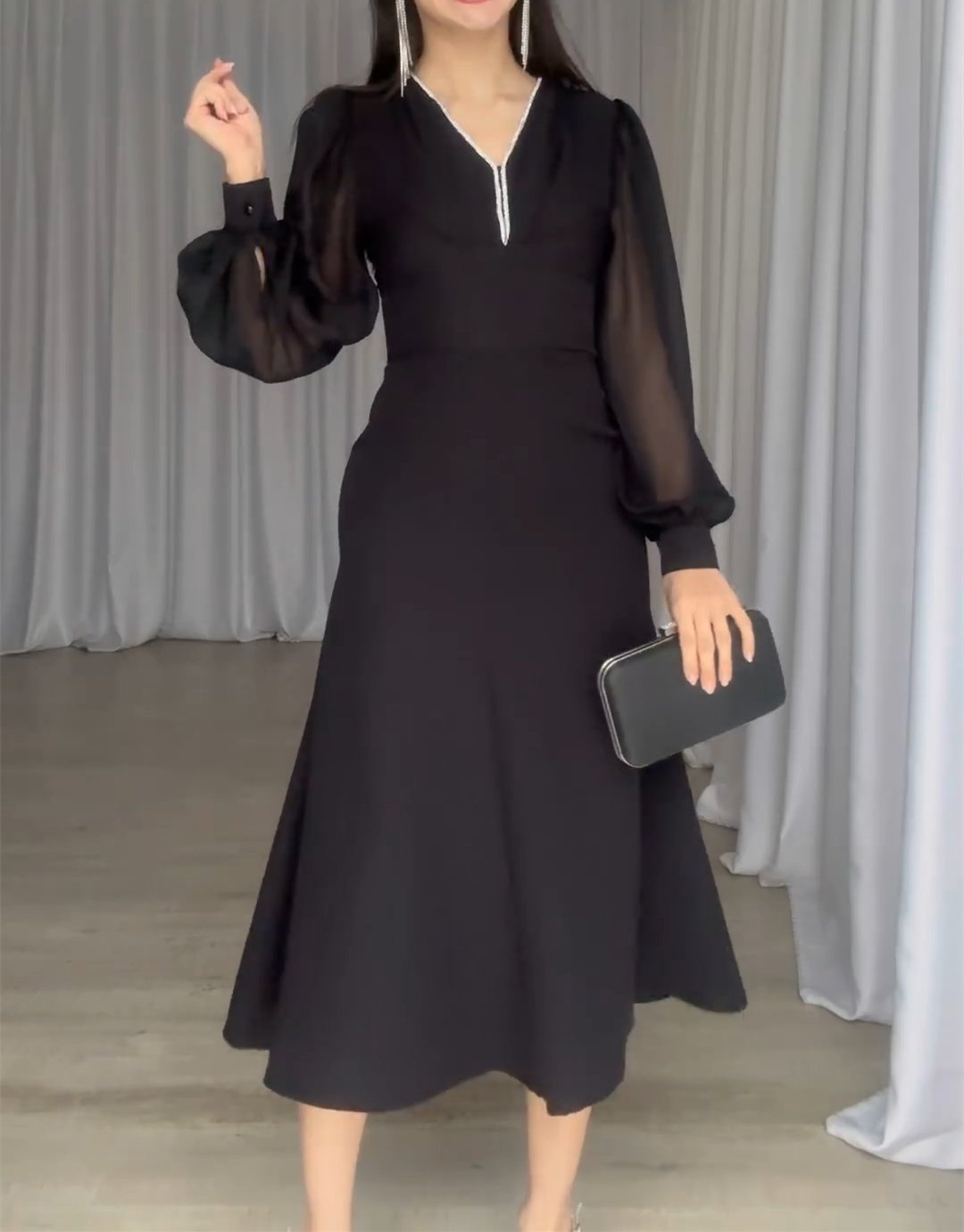 V-Neck Lantern Sleeve Solid Color Dress