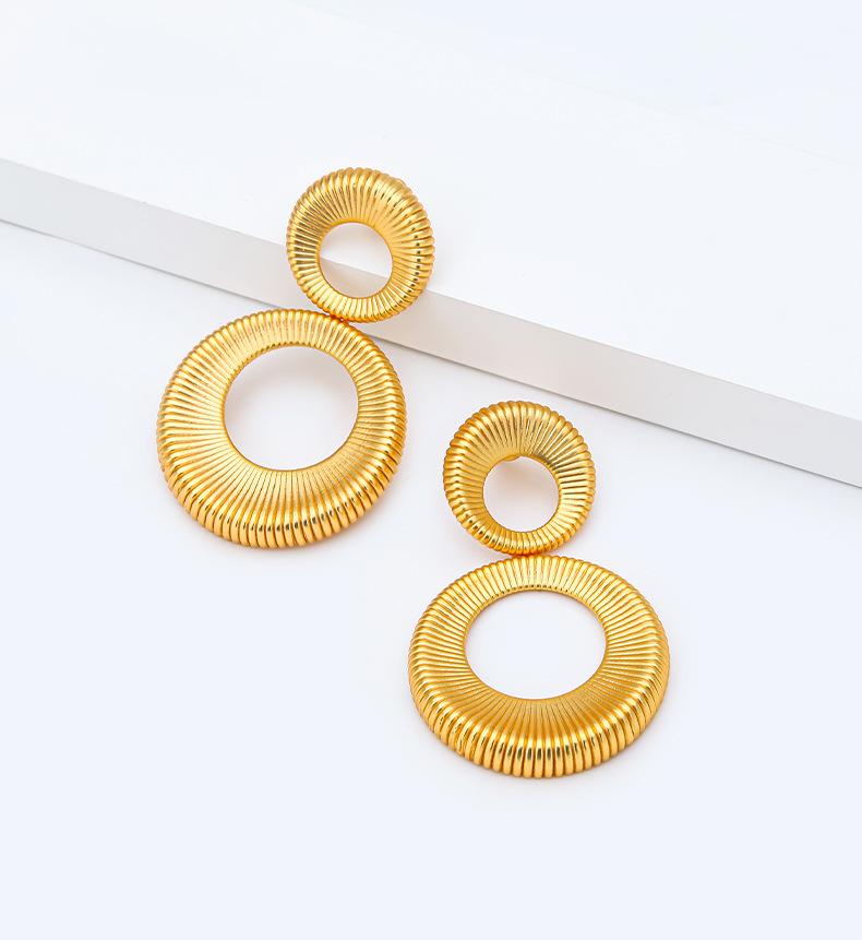 Metallic Geometric Circle Earrings